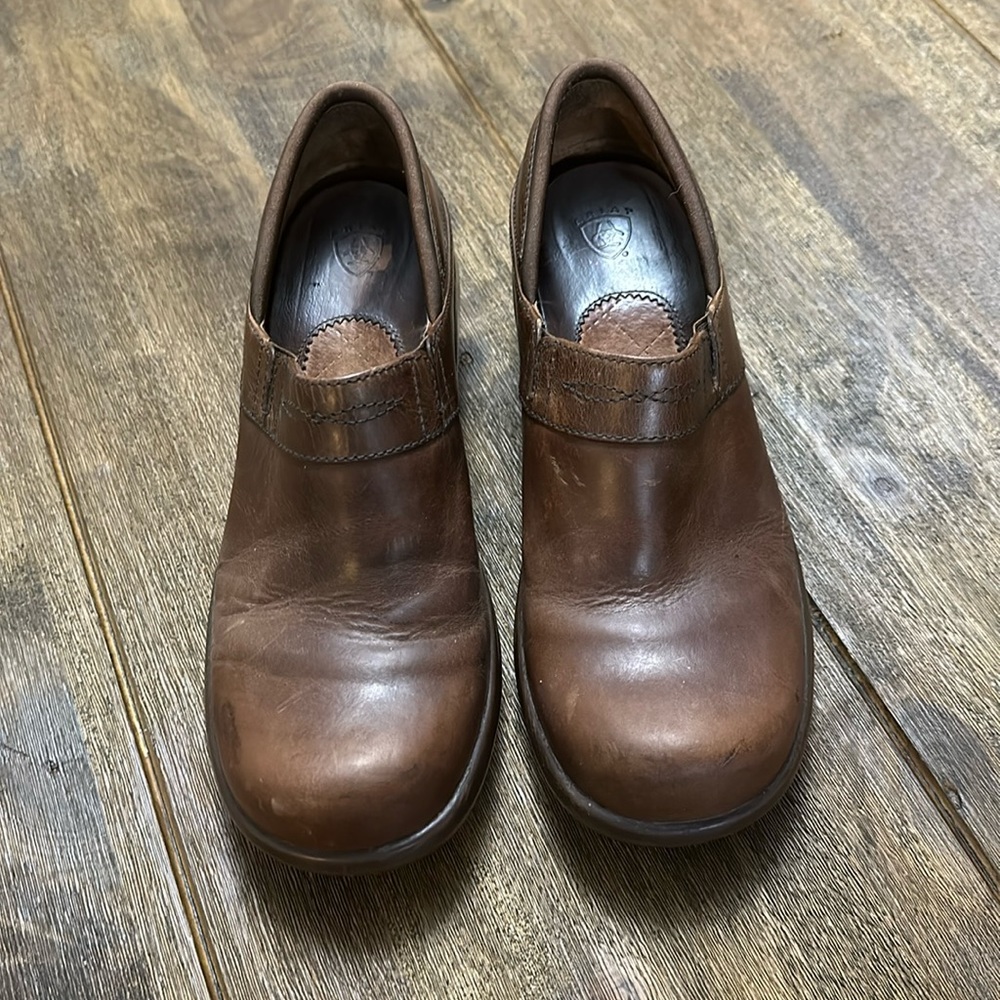 Ariat Brown Leather Slip on Clogs Size 8